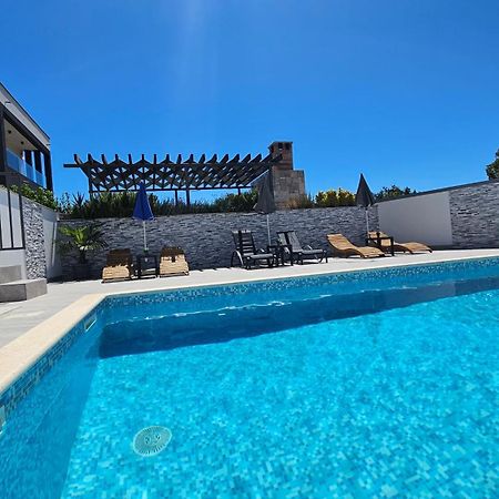 Villa Silver ستاريغغاد باكلينتسا المظهر الخارجي الصورة