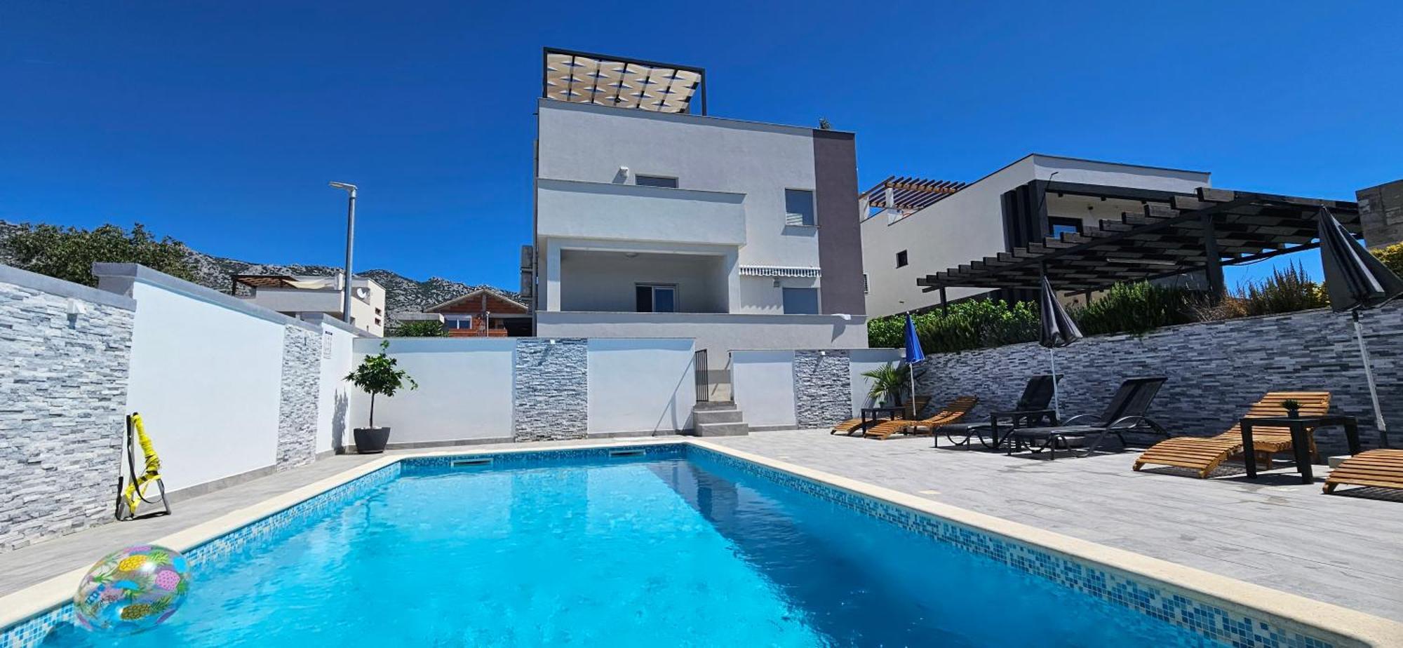 Villa Silver ستاريغغاد باكلينتسا المظهر الخارجي الصورة